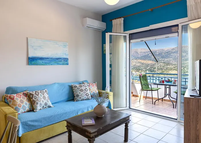 Antigone Apartament *