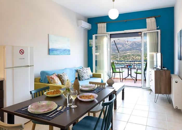 Antigone Apartament *